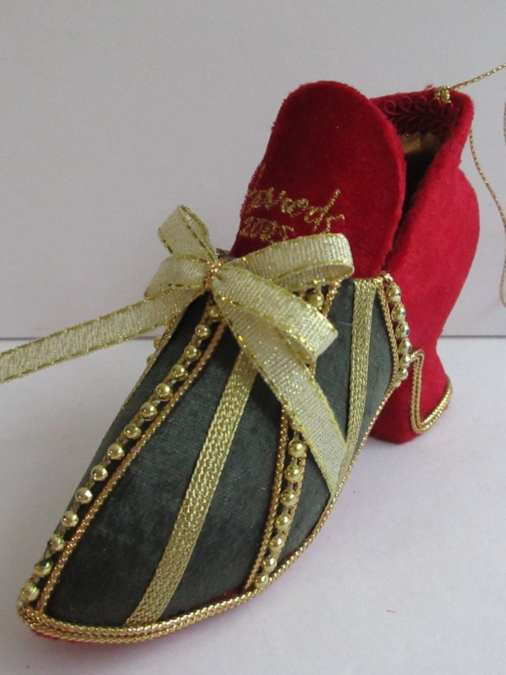 Harrods of London 2005 Red Green Velvet Victorian Shoe Christmas Ornament